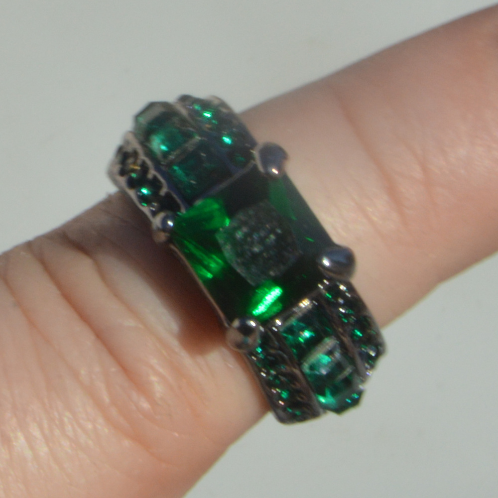Emerald Green 18k Black Gold Ring Dinner Cocktail - Picture 2 of 6